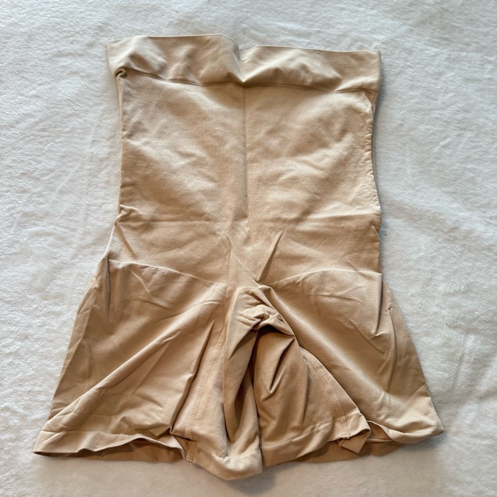 Cacique The Slimmer Ultra High Rise Short Nude Shapewear High-Waist Shorts 18/20